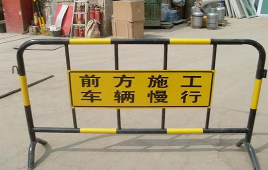 公路護(hù)欄打樁機(jī)報(bào)價(jià)哪里買(mǎi)